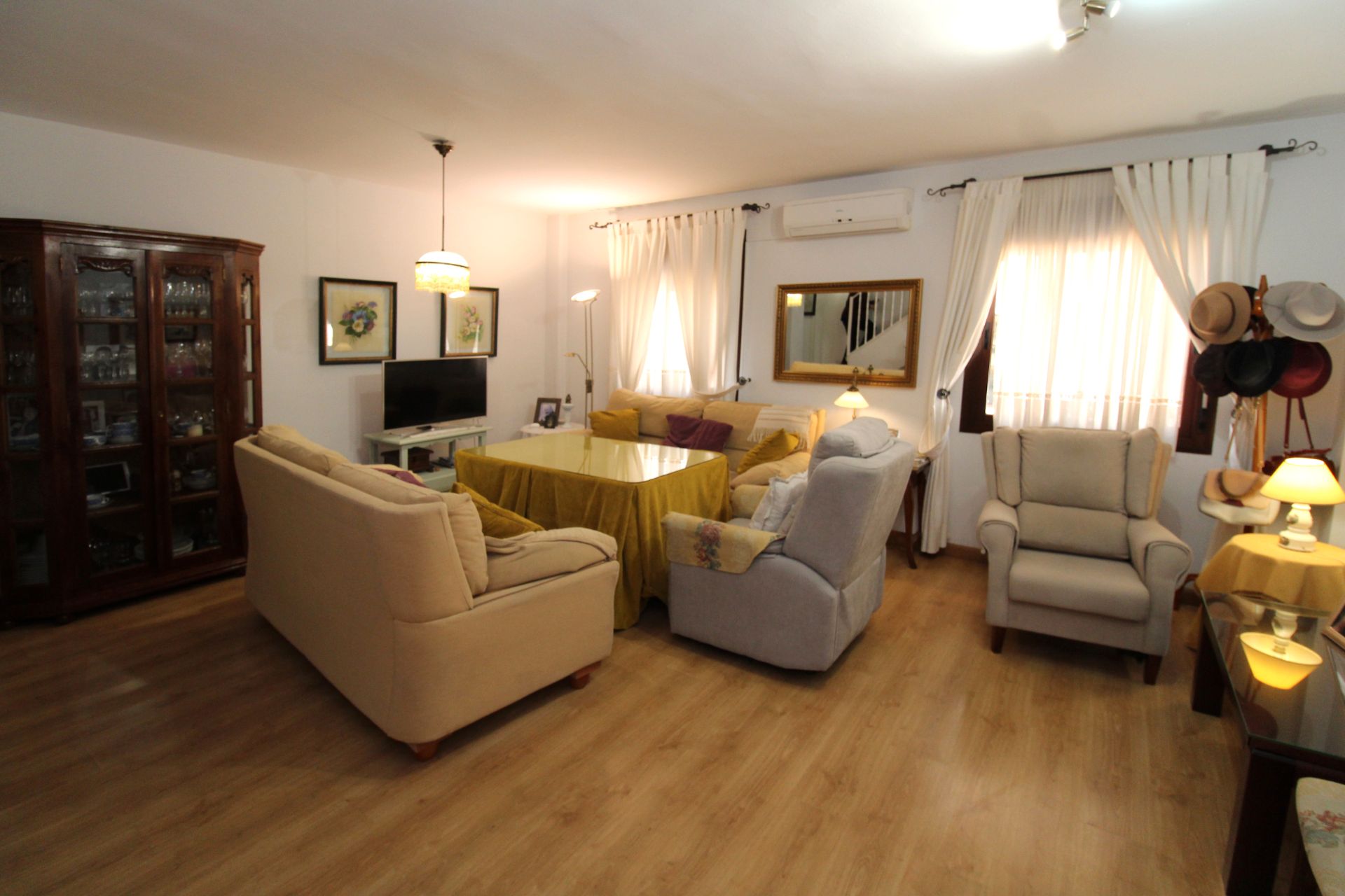 Living room of Duplex for sale in Ronda  with Air Conditioner, Heating and Furnished