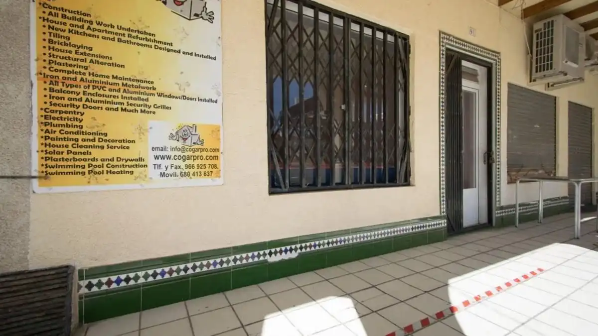 Local comercial en venda a La Mata, imagen 4