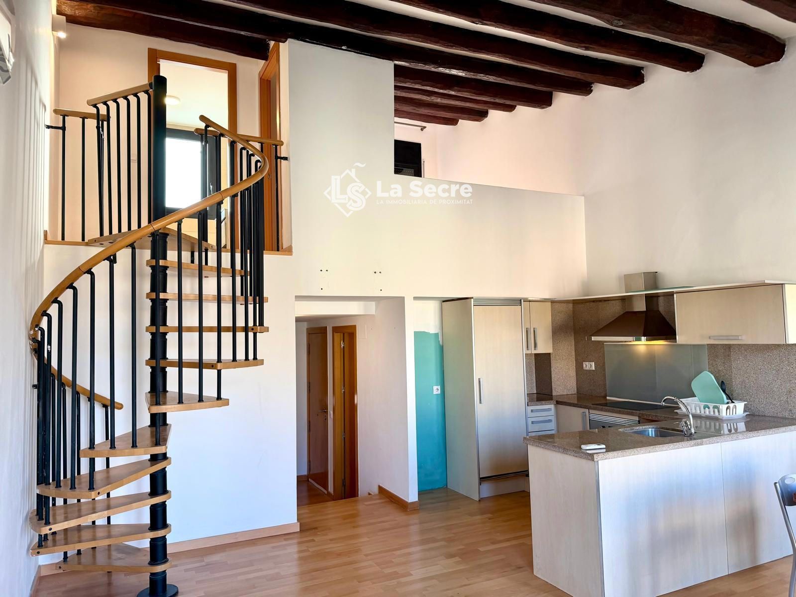 Duplex to rent in Martorell  with Air Conditioner and Terrace