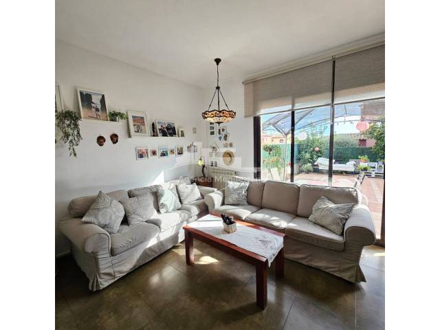 Casa adosada en Venta en Calle Víctor Català en Vall-llobrega