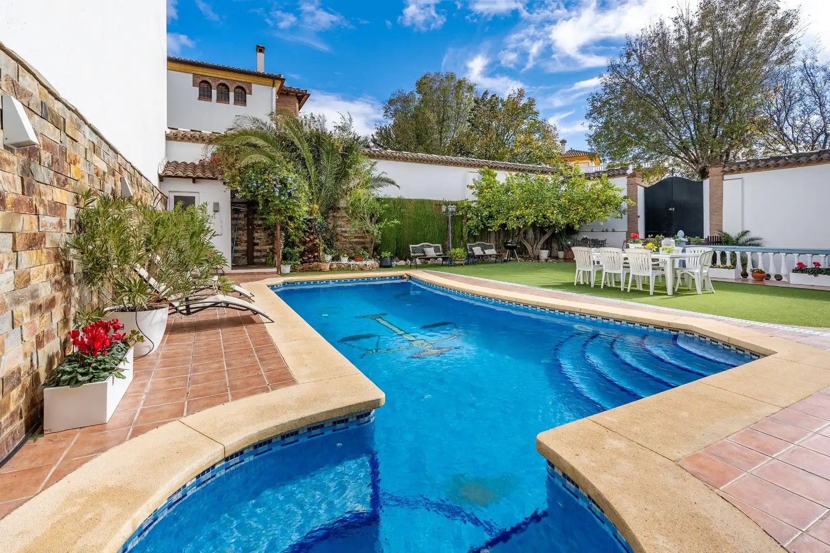 Villa con piscina in vendita a Íllora, imagen 2