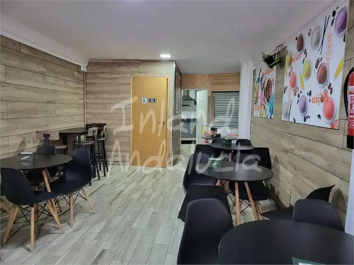 Local comercial en venda a Casco Histórico, imagen 2