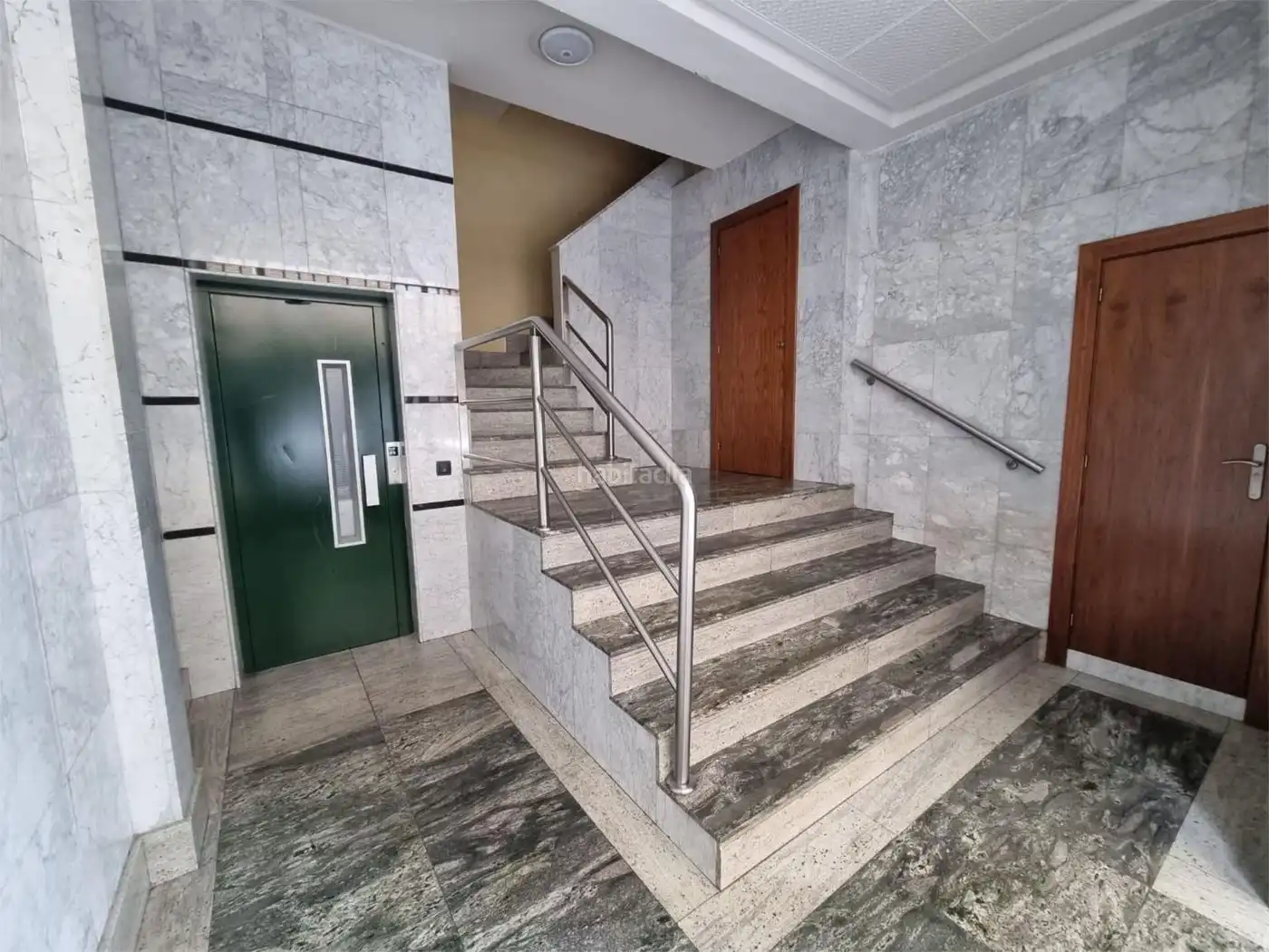 Pis amb ascensor en venda a Calle María Auxiliadora 61