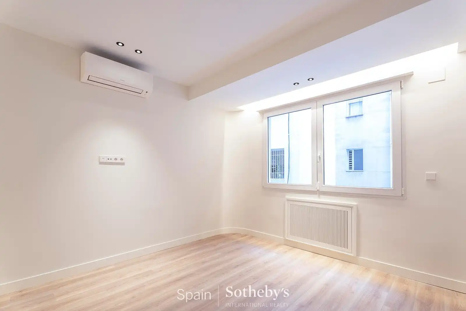 Apartamento con ascensor en venta en Calle de Meléndez Valdés, imagen 18