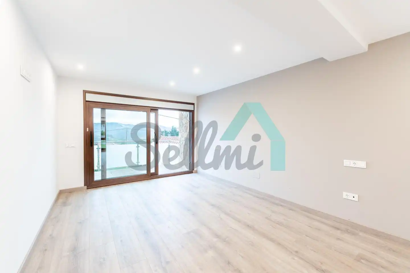 Casa adosada en venta en Lugar Llovera, Parroquias Sur - La Manjoya
