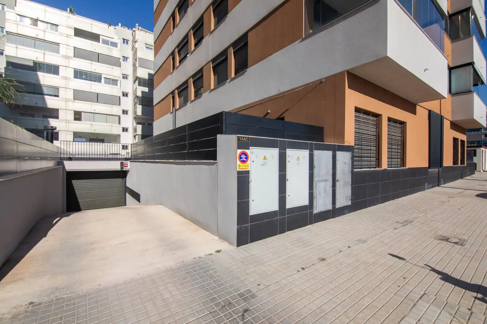 Exterior view of Ground floor for sale in Elche / Elx  with Air Conditioner, Heating and Private garden