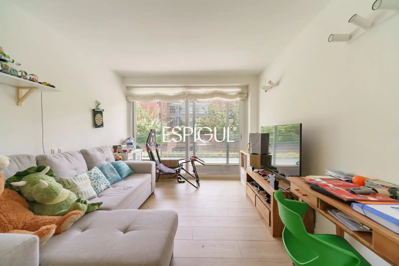 Sala de estar de Piso en venta en Sant Cugat del Vallès con Aire acondicionado, Calefacción y Terraza
