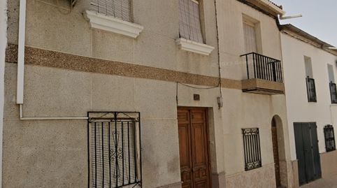 se vende boita vivienda en el centro del pueblo