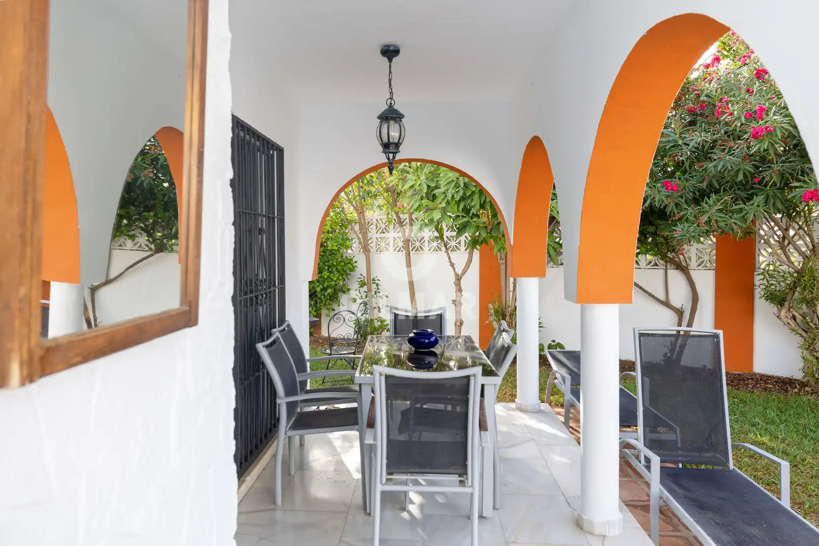 Terrassa de Casa o xalet en venda en Marbella amb Jardí privat i Piscina