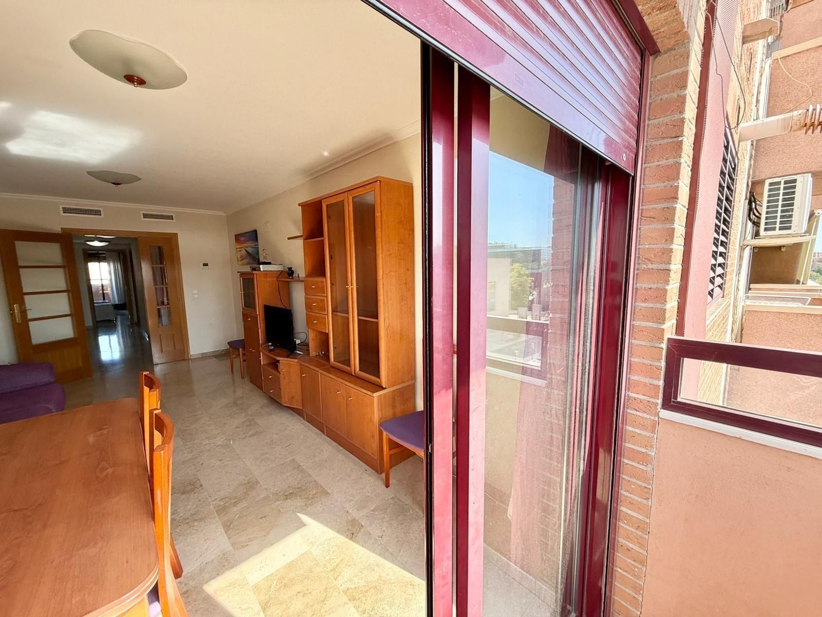 Flat to rent in  Valencia Capital  with Air Conditioner, Heating and Terrace
