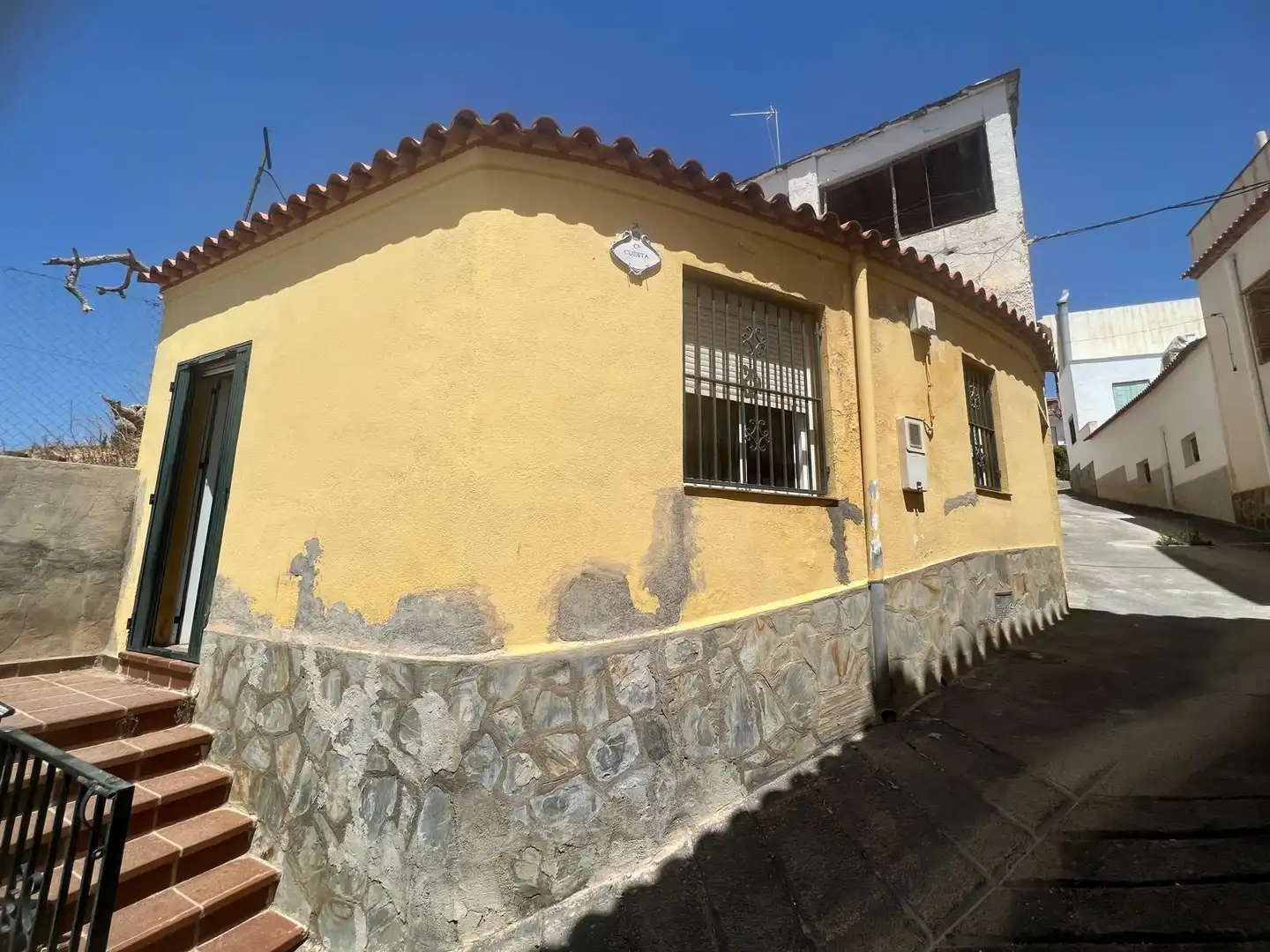 Exterior view of Commercial properties for sale in Laujar de Andarax