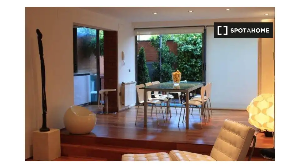 Dining room of Flat for rent in Sevilla  with Air Conditioner, Heating and Furnished