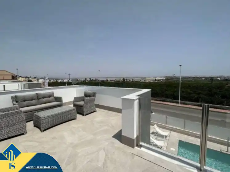 Villa mit Pool zum Verkauf in Los Balcones - Los Altos, imagen 3