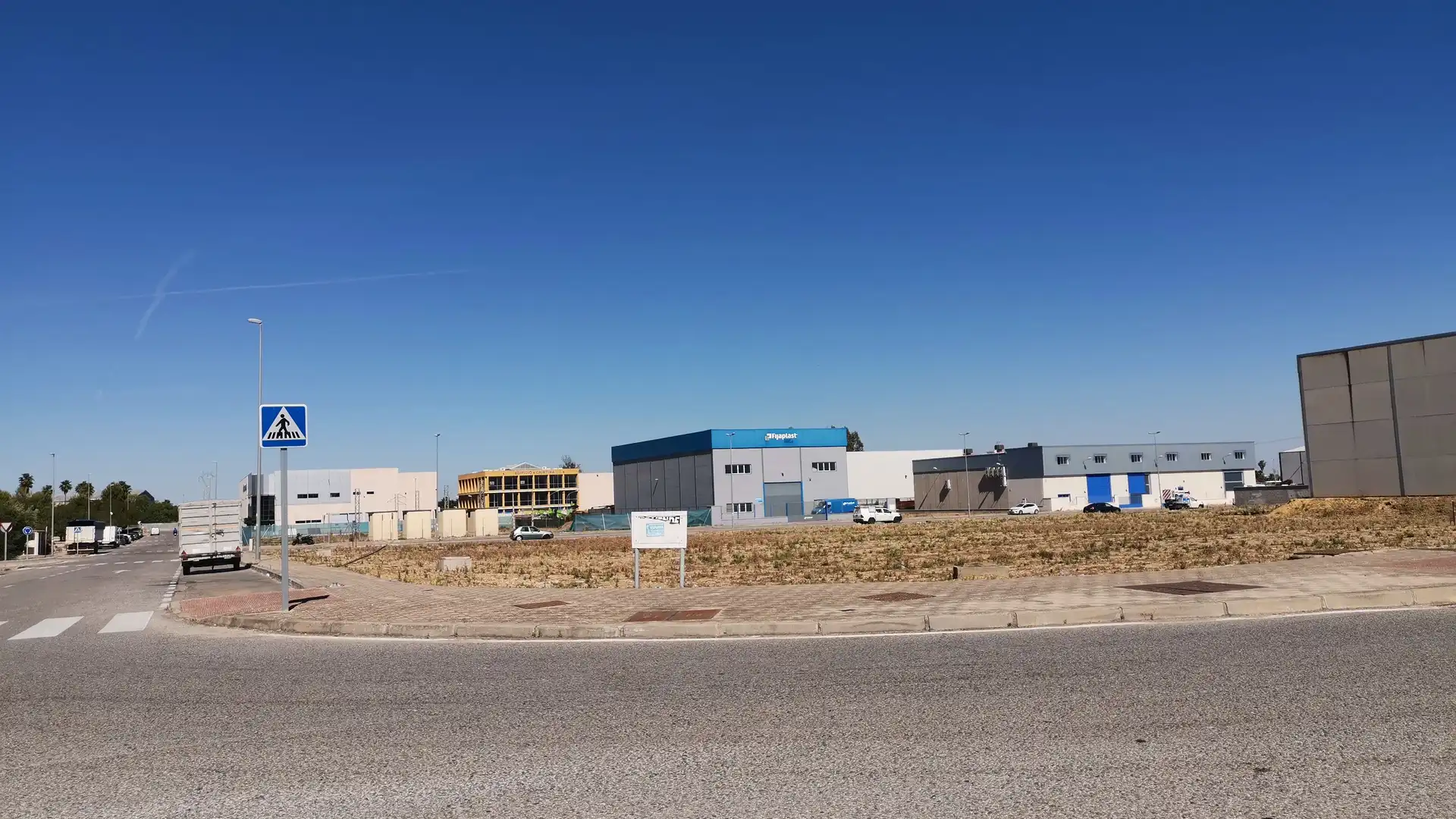 Vista exterior de Terreno industrial en venta en Alcalá de Guadaira