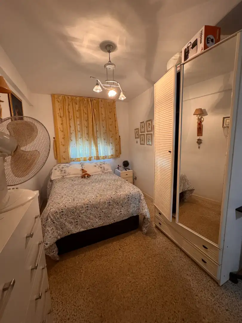 Habitación de Dúplex en venta en Cádiz con Terraza, Trastero y Amueblado