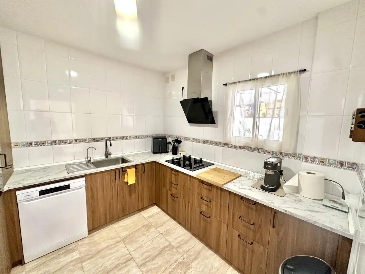Cocina de Casa adosada en venta en Fuente de Piedra con Aire acondicionado, Terraza y Piscina comunitaria