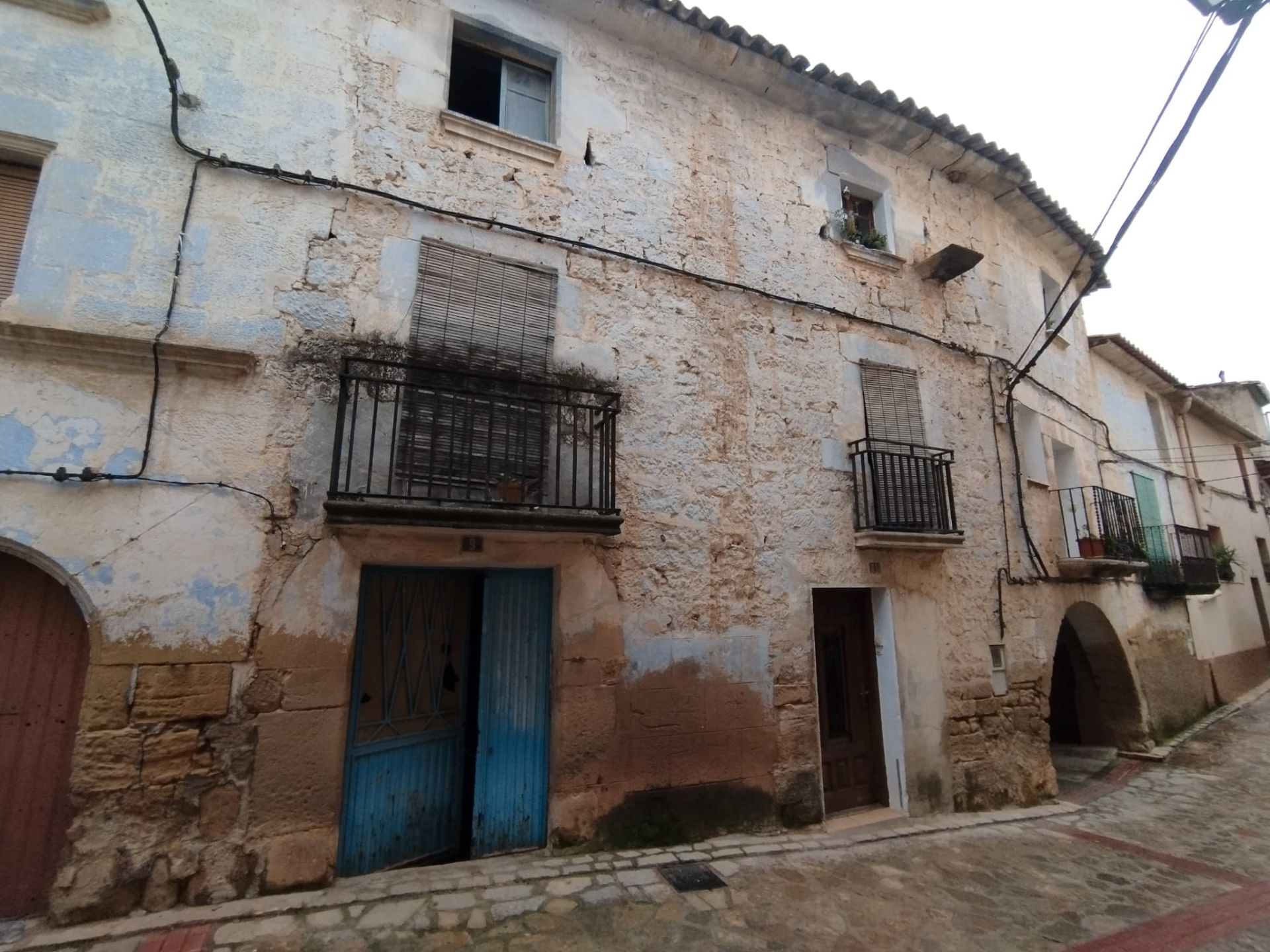 Exterior view of House or chalet for sale in Valdeltormo  with Terrace and Balcony