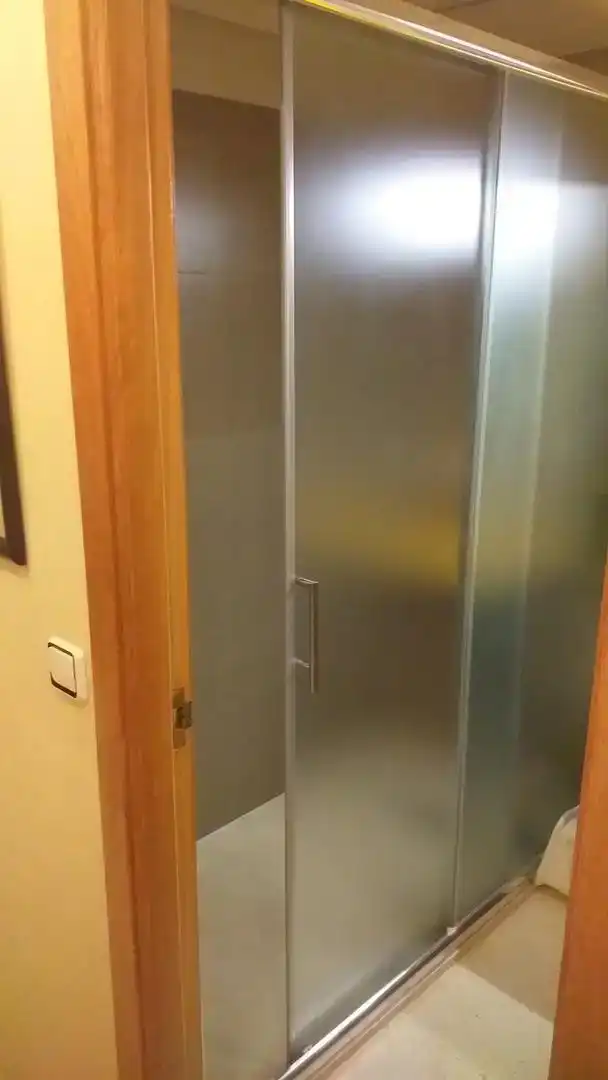 Bathroom of Flat for rent in Benidorm  with Air Conditioner, Private garden and Swimming Pool
