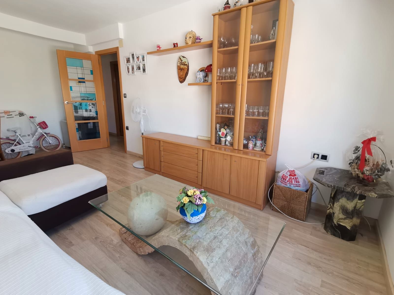 Sala d'estar de Pis en venda en  Valencia Capital amb Aire condicionat, Parquet i Balcó