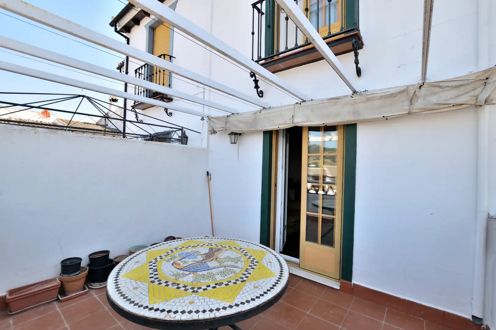 Terrassa de Casa adosada en venda en Ronda amb Terrassa, Traster i Balcó