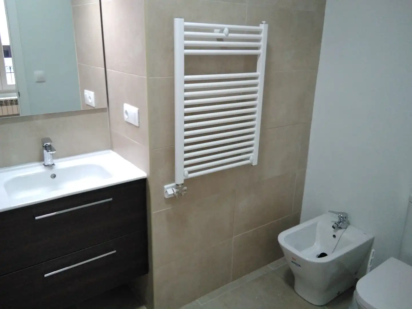 Badezimmer von Wohnung zum Verkauf in Vigo  mit Heizung