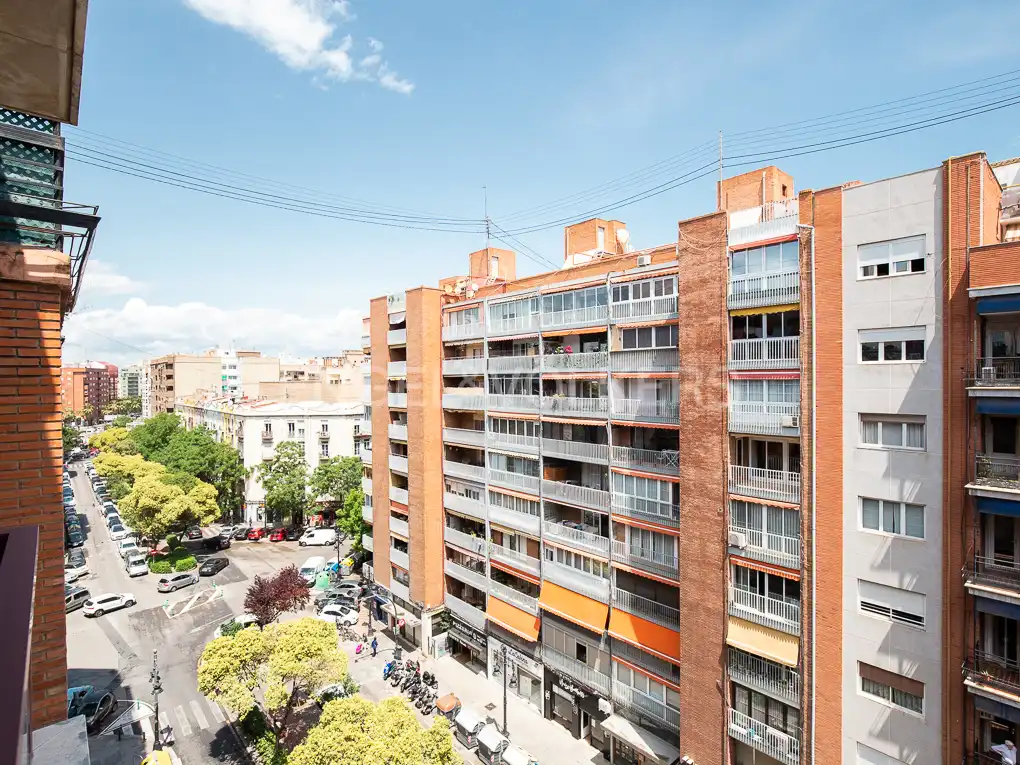 Exterior view of Flat for sale in Valencia  with Air Conditioner, Heating and Balcony