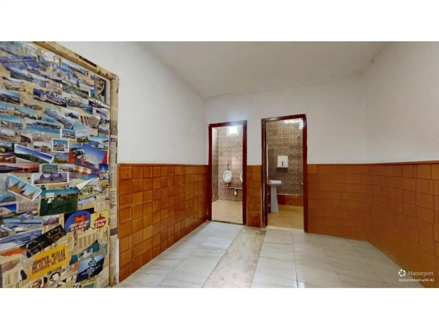 Bany de Local en venda en Llíria amb Terrassa
