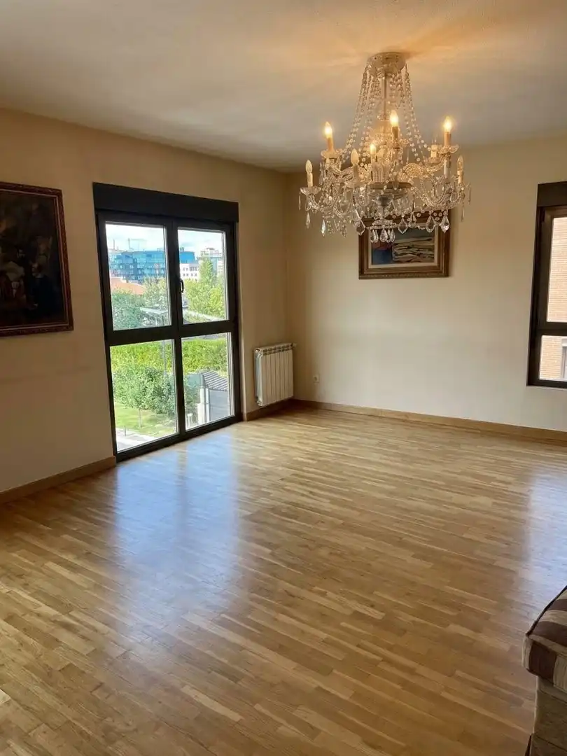 Flat for rent in León Capital , León
