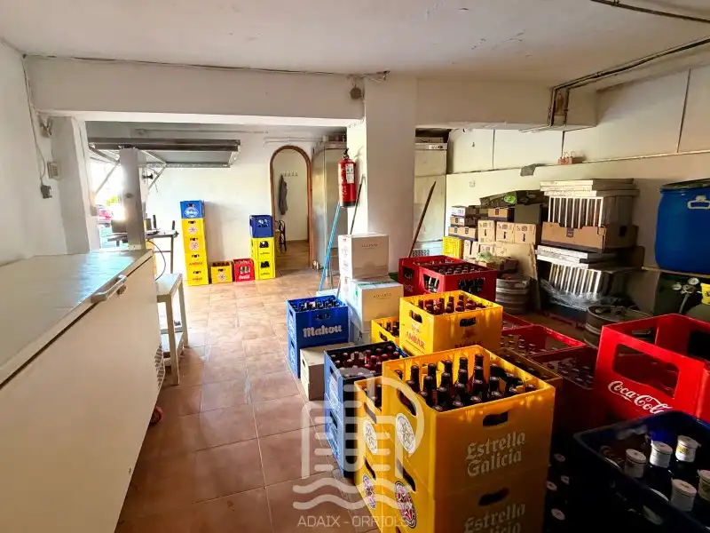Local en traspaso en Calle la Nucia, -1, Urbanizaciones