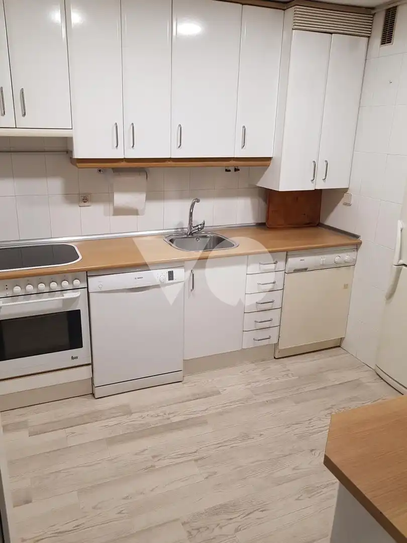 Cuina de Pis de lloguer en Madrid amb Aire condicionat, Calefacció i Parquet