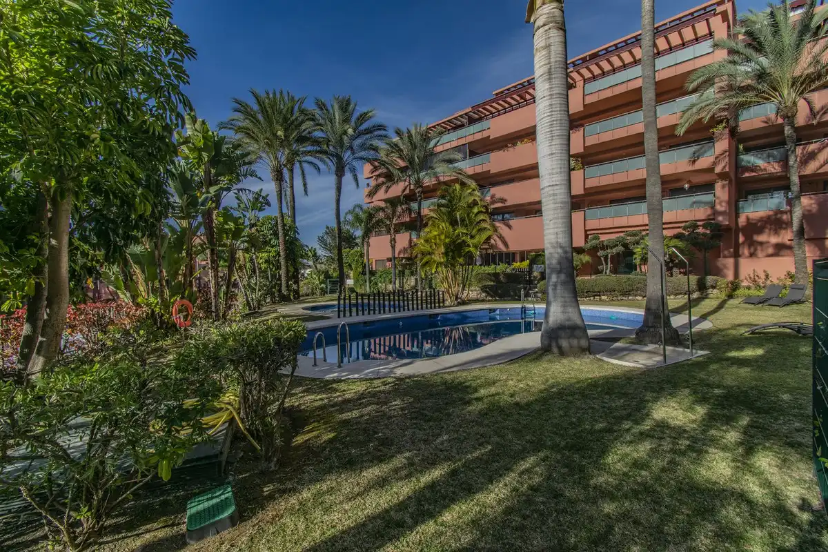 Jardí de Àtic en venda en Estepona amb Aire condicionat, Terrassa i Moblat