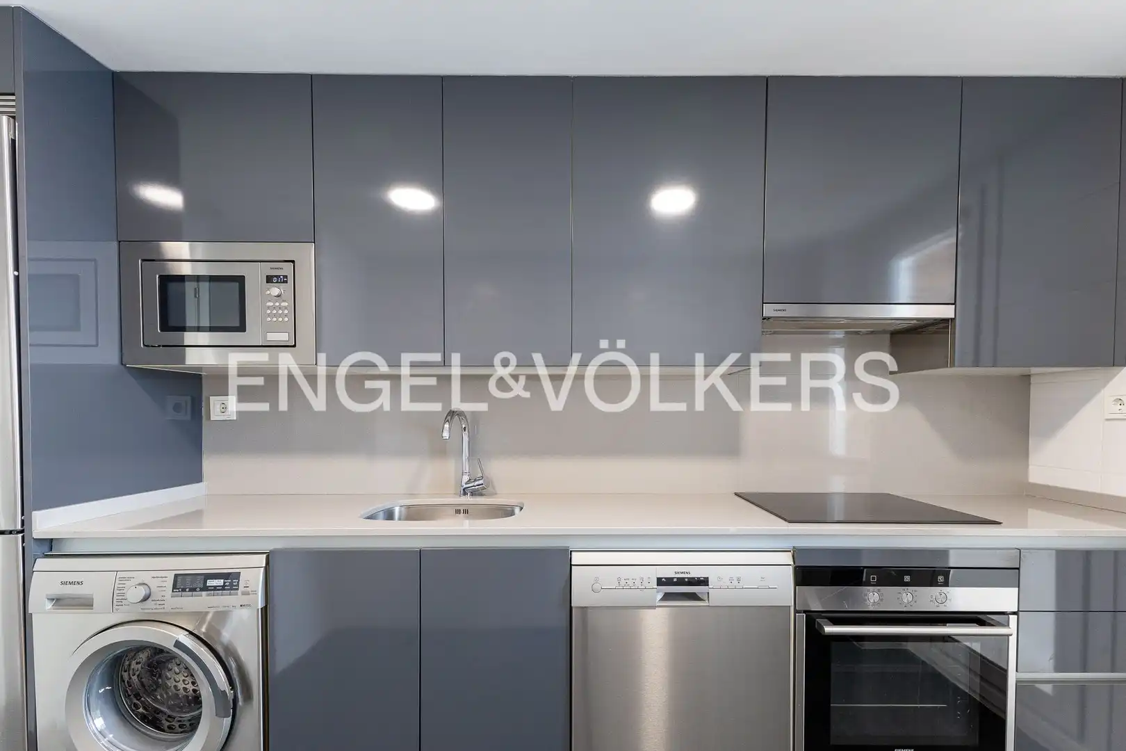 Kitchen of Flat for rent in Hortaleza