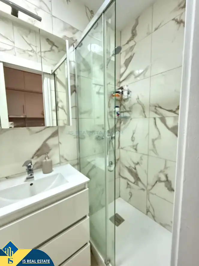 Bathroom of Study for sale in Torrevieja  with Air Conditioner, Heating and Furnished