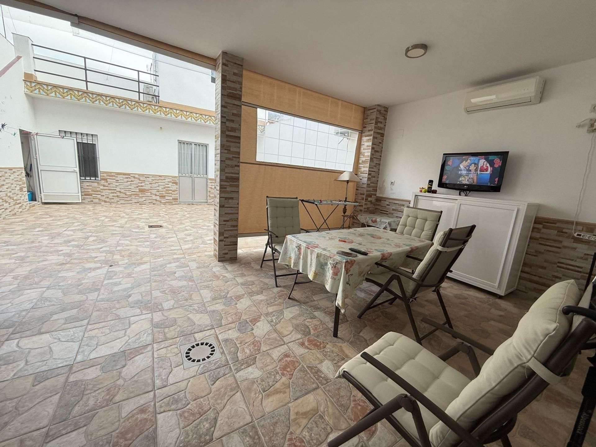 Terrace of Single-family semi-detached for sale in Dos Hermanas  with Air Conditioner and Terrace