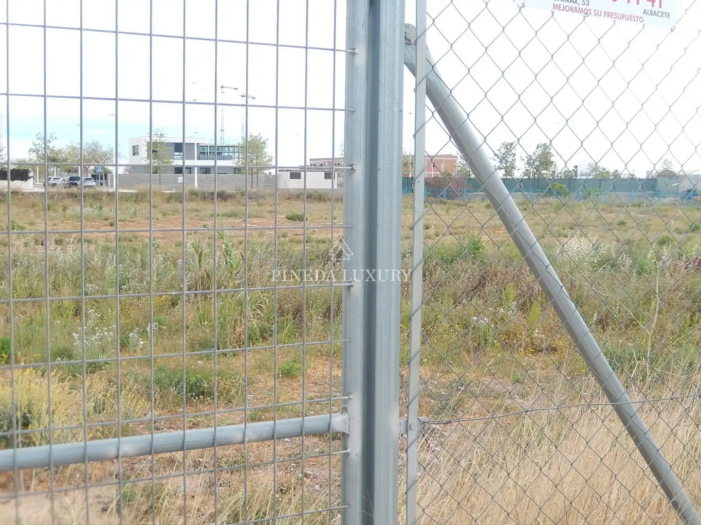 Industrial land for sale in Avenida fausto caruana, El Baladre