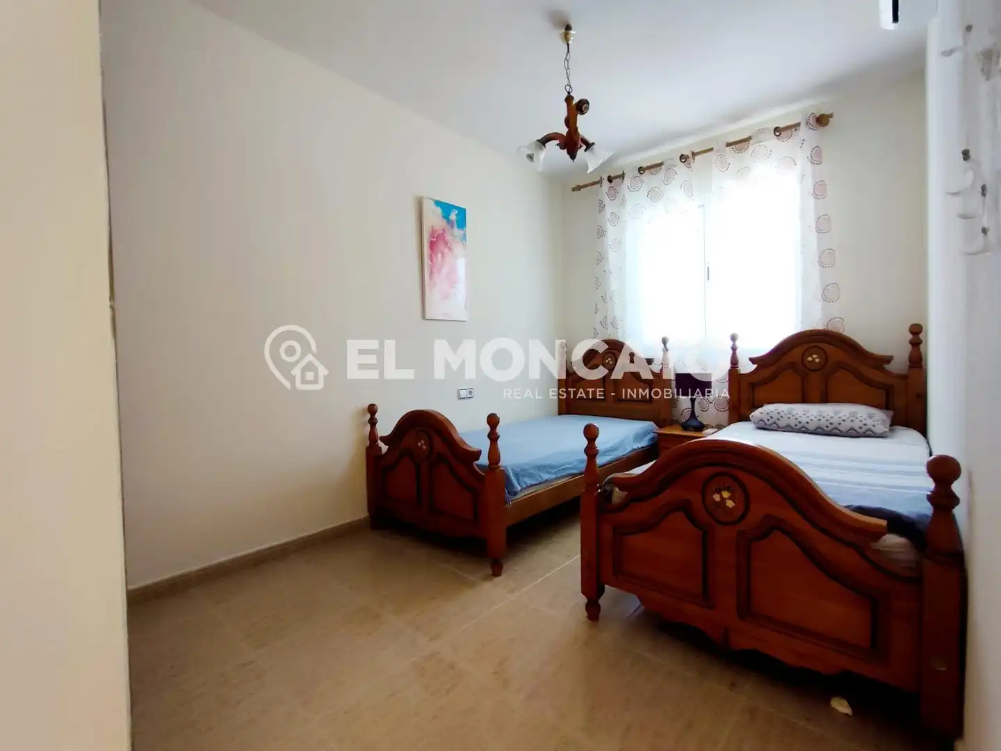 Dormitori de Casa adosada en venda en Orihuela amb Aire condicionat, Calefacció i Jardí privat
