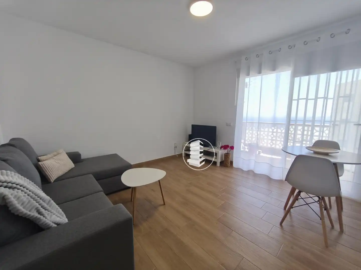 Sala d'estar de Apartament de lloguer en El Rosario amb Terrassa i Moblat