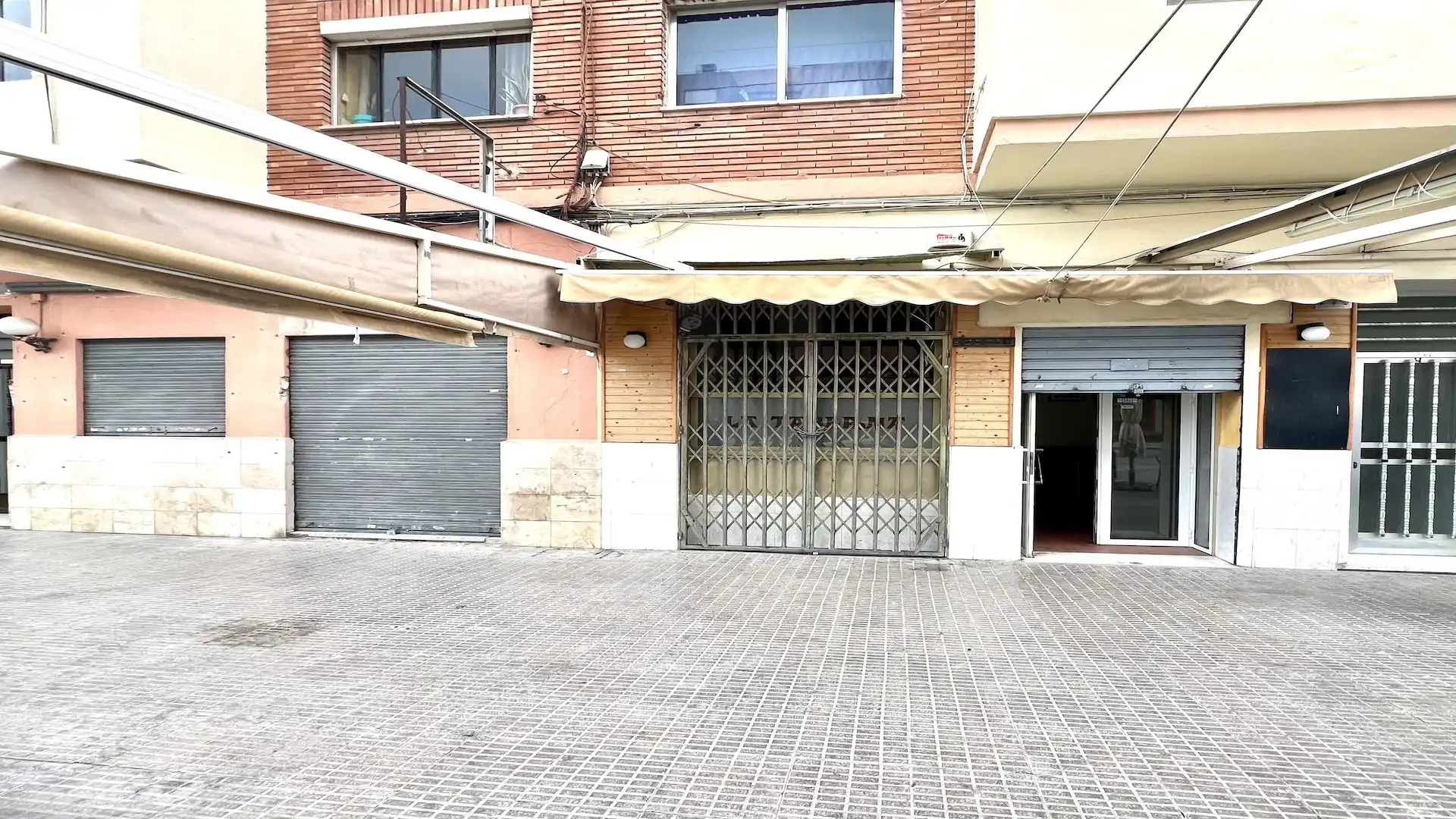 Vista exterior de Local en venda en Villajoyosa / La Vila Joiosa