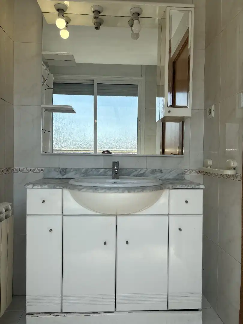 Baño de Piso de alquiler en Sabadell con Calefacción y Amueblado