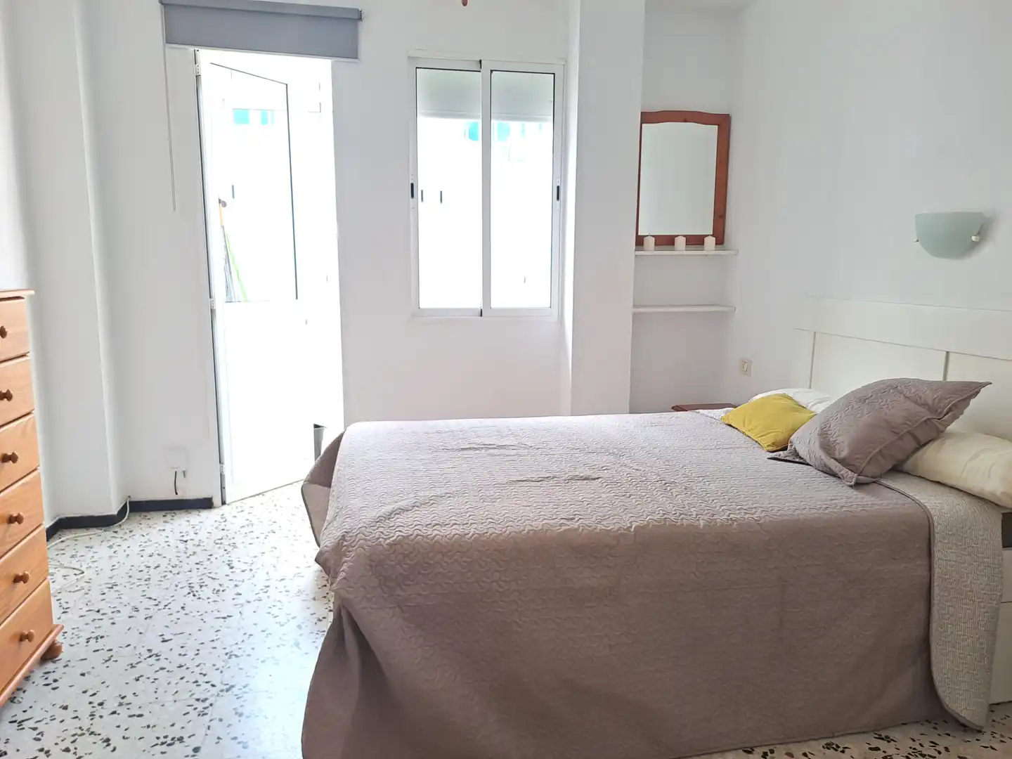 Bedroom of Apartments for rent in Las Palmas de Gran Canaria  with Furnished, Washing machine and Microwave