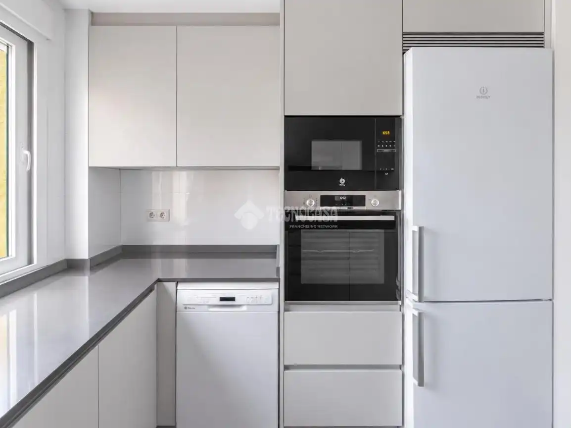 Kitchen of Flat for sale in Madrid  with Air Conditioner, Heating and Home automation