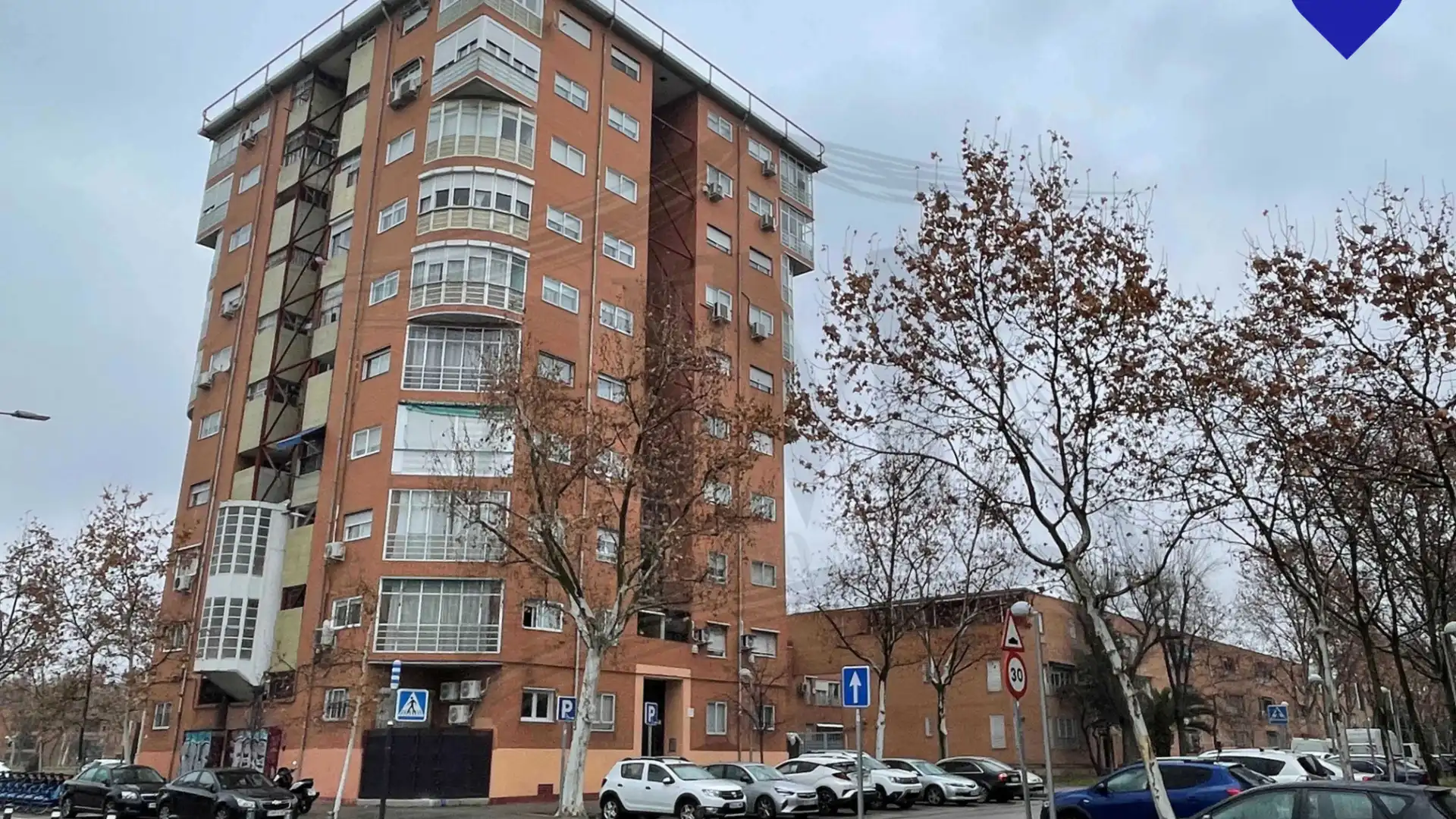 Außenansicht von Wohnung zum Verkauf in  Madrid Capital mit Klimaanlage, Heizung und Terrasse