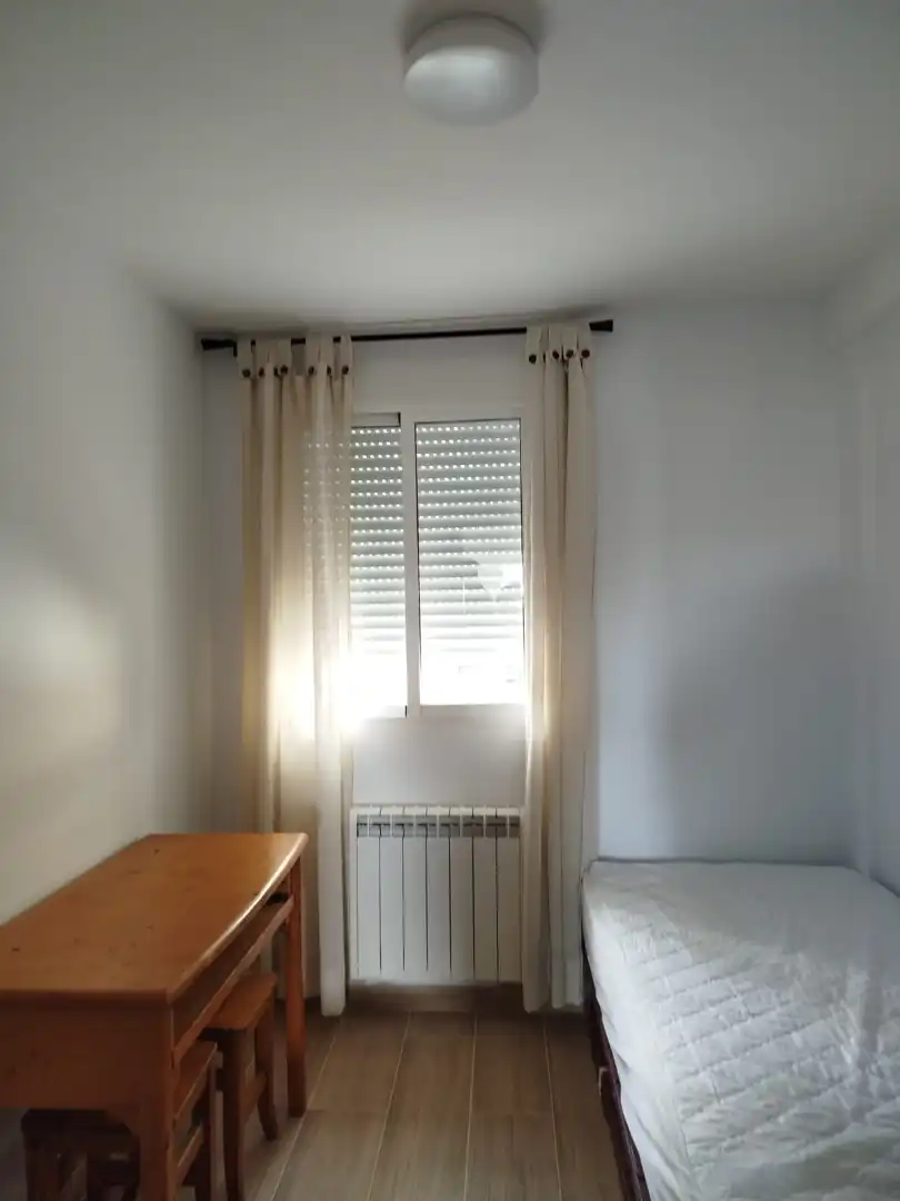 Bedroom of Flat for rent in Santander  with Heating, Furnished and Washing machine