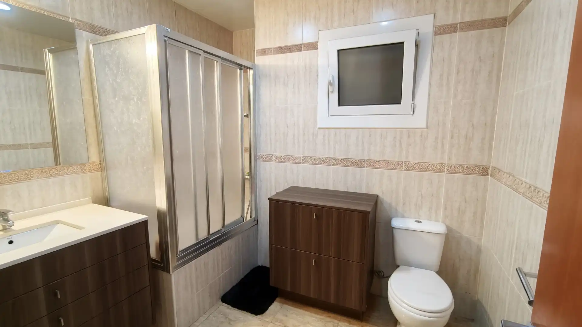 Baño de Piso en venta en Sant Fruitós de Bages con Aire acondicionado, Calefacción y Terraza