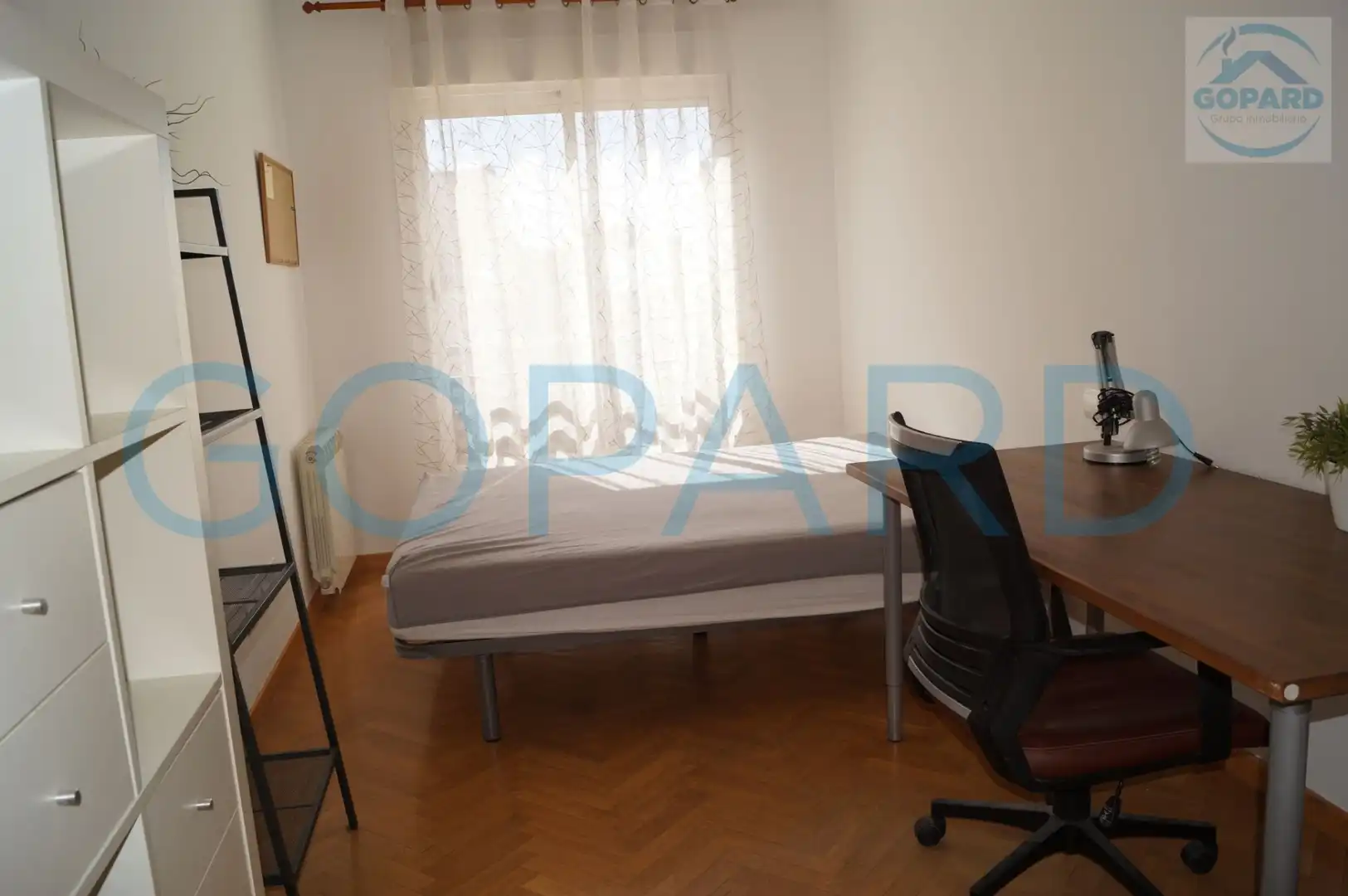 Dormitori de Pis de lloguer en Villanueva de la Cañada amb Calefacció, Parquet i Terrassa