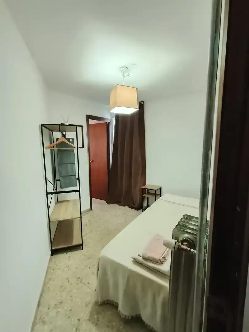 Schlafzimmer von Wohnung zur Miete in Soria Capital  mit Parkett, Abstellraum und Möbliert