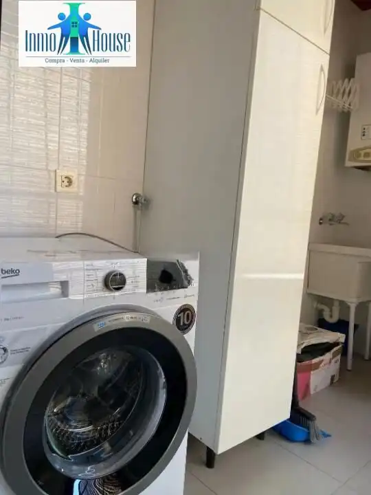 Wohnung zur Miete in Albacete mit Klimaanlage, Heizung und Terrasse