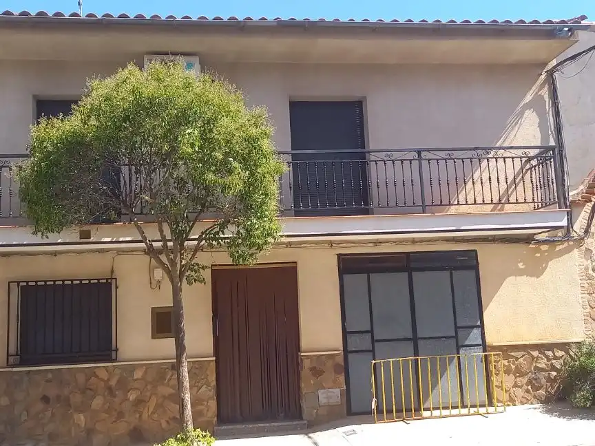 Vista exterior de Casa o xalet en venda en Castellar de Santiago amb Aire condicionat, Calefacció i Terrassa
