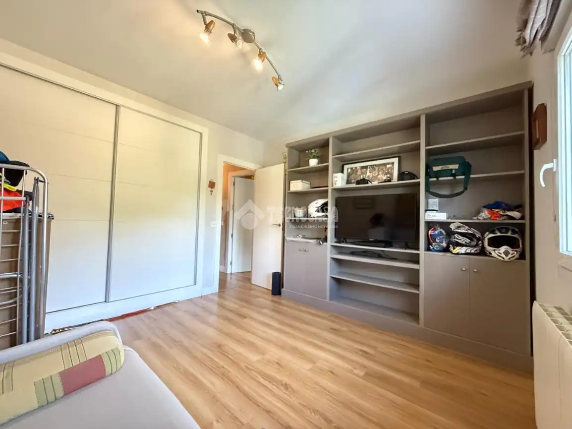 Living room of Detached homes for sale in Galapagar  with Heating, Private garden and Terrace