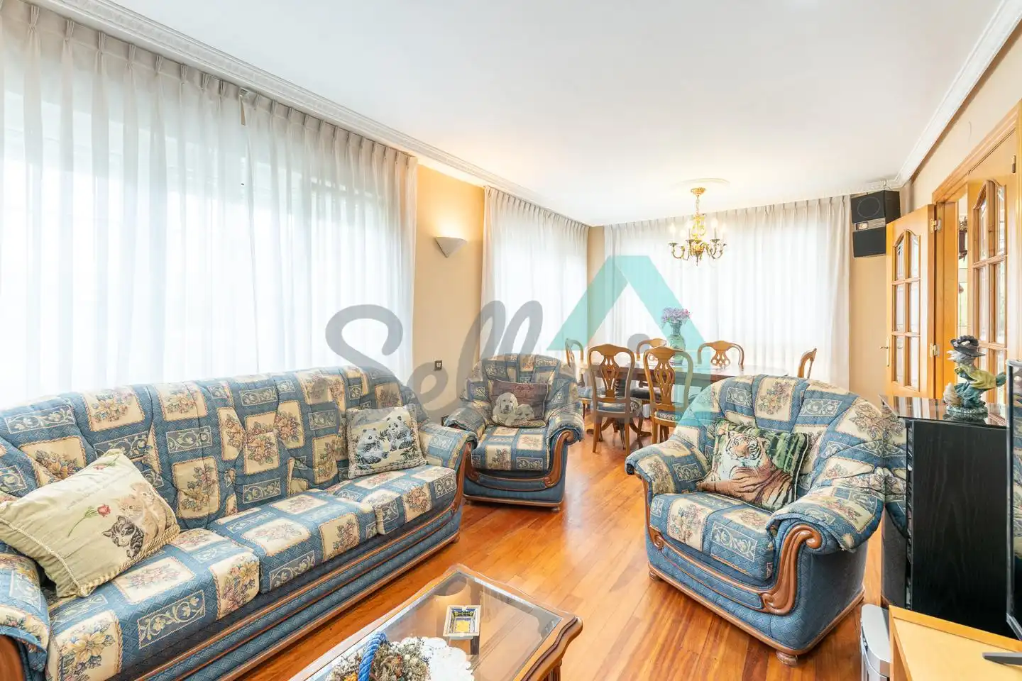 Sala de estar de Casa adosada en venta en El Franco  con Calefacción, Jardín privado y Parquet